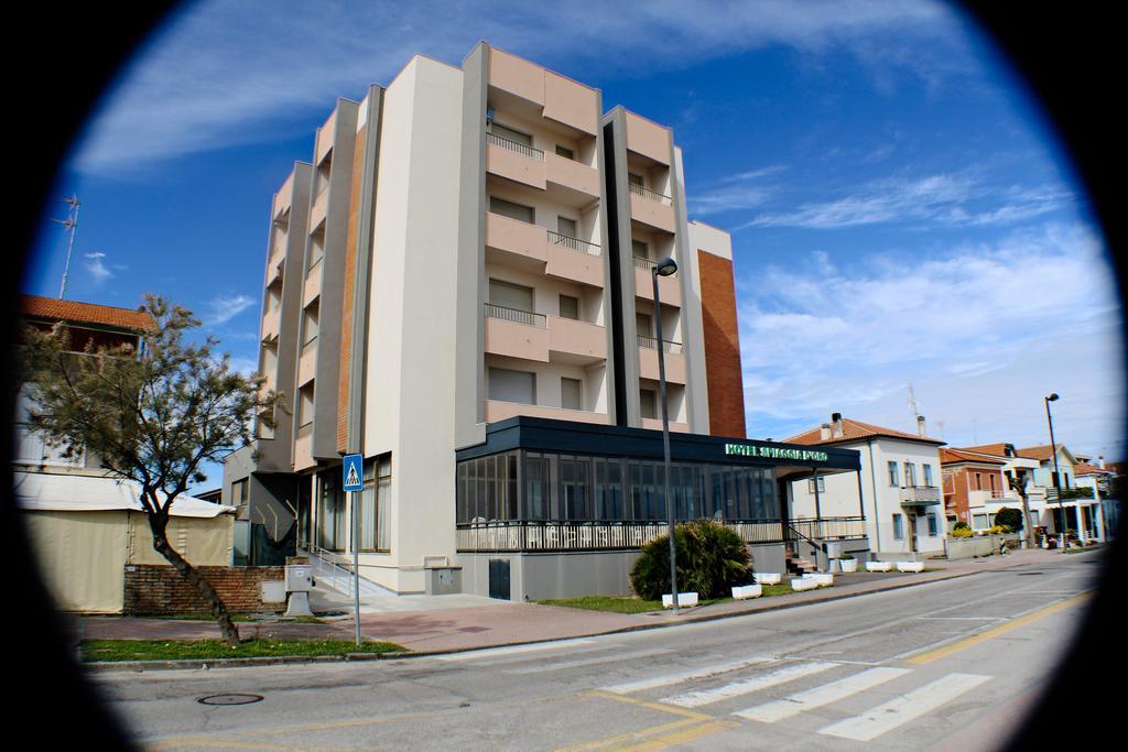 Gfh - Hotel Spiaggia D'Oro Marotta Εξωτερικό φωτογραφία